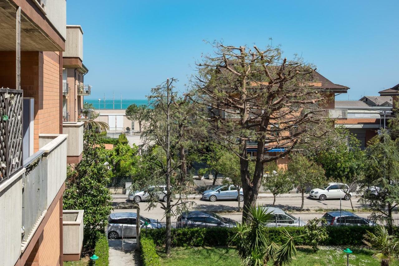 Art And Sea B&B Pedaso Bagian luar foto