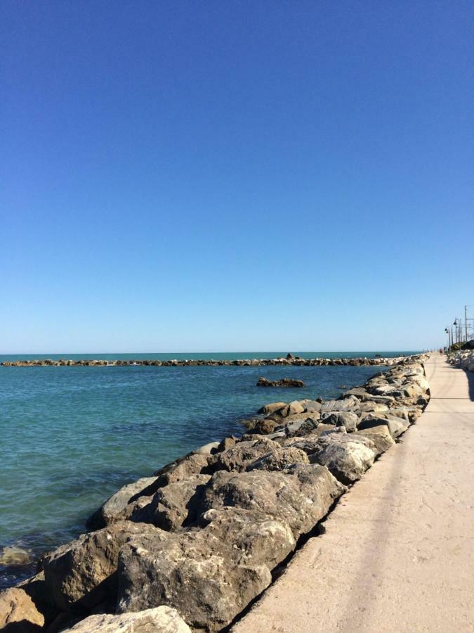 Art And Sea B&B Pedaso Bagian luar foto